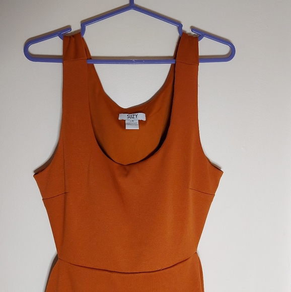 Suzy Shier Orange Open Back Dress - Picture 2 of 7